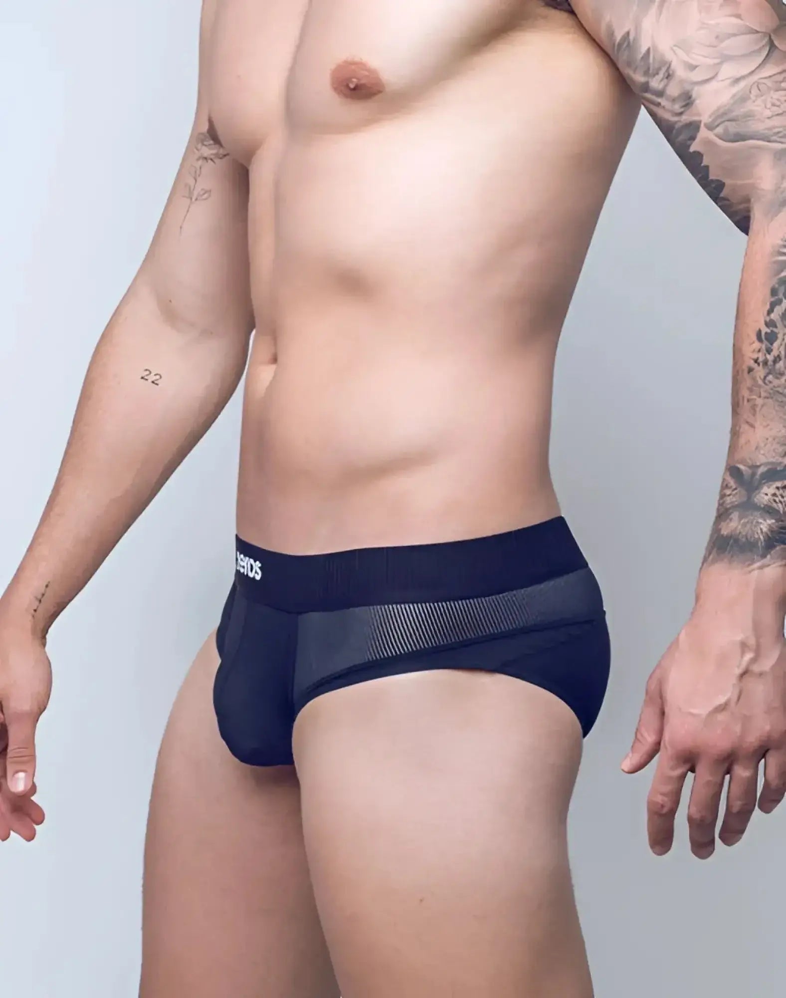 Black 2eros aktiv hermes athletic briefs with mesh panel and begos waistband for performance underwear