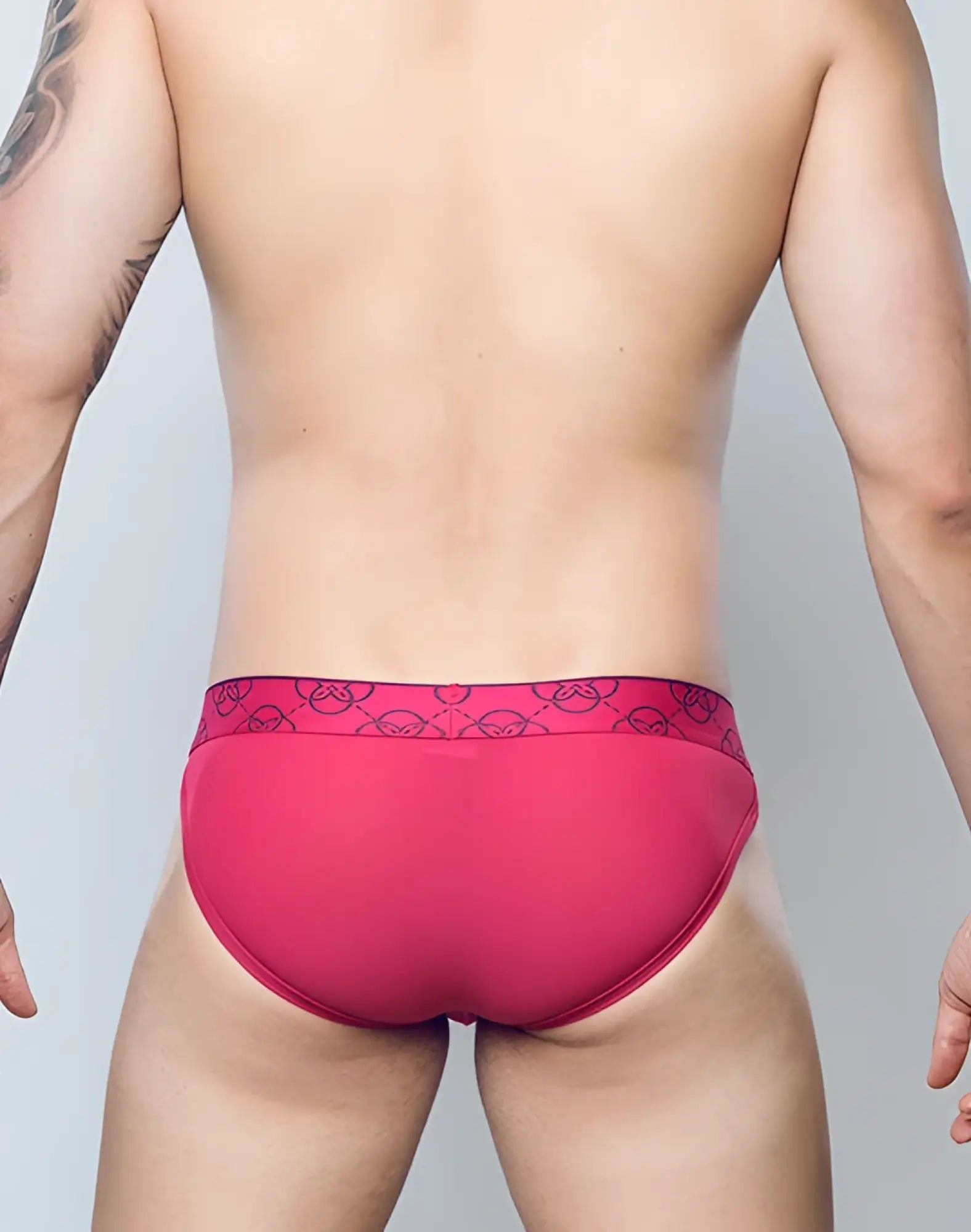 2eros himeros underwear brief raspberry in bright pink ribbed fabric with a decorative black patterned waistband