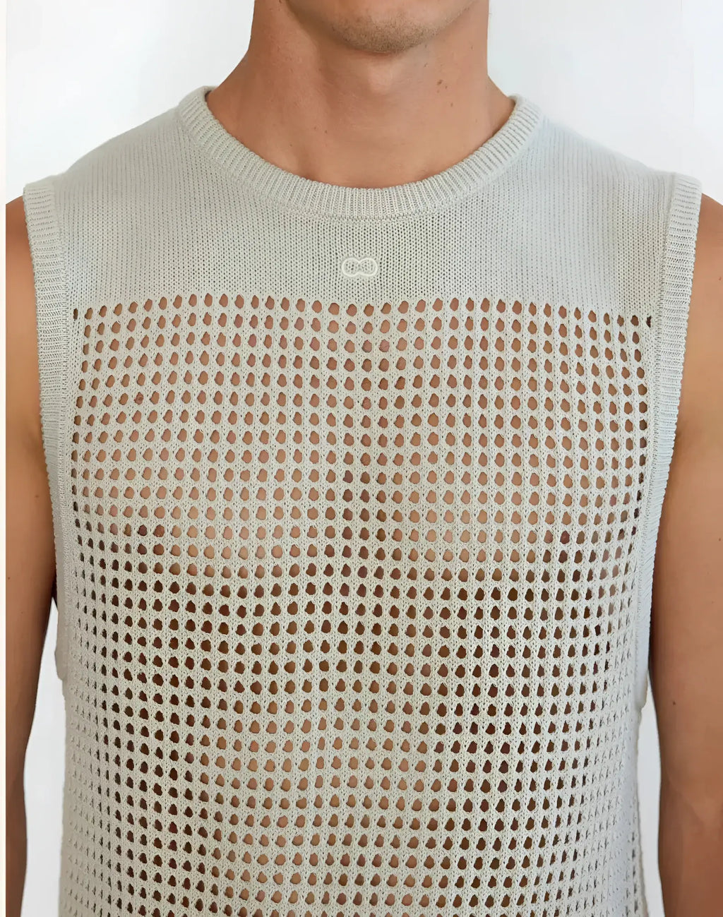 2EROS Miami singlet grey light gray knitted sleeveless top with round neckline and perforated front pattern