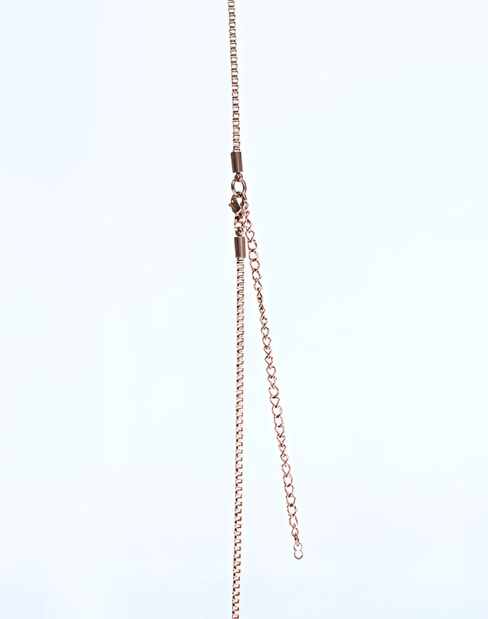 2EROS regalia pendant necklace in rose gold featuring a delicate box chain with secure clasp and adjustable extension chain