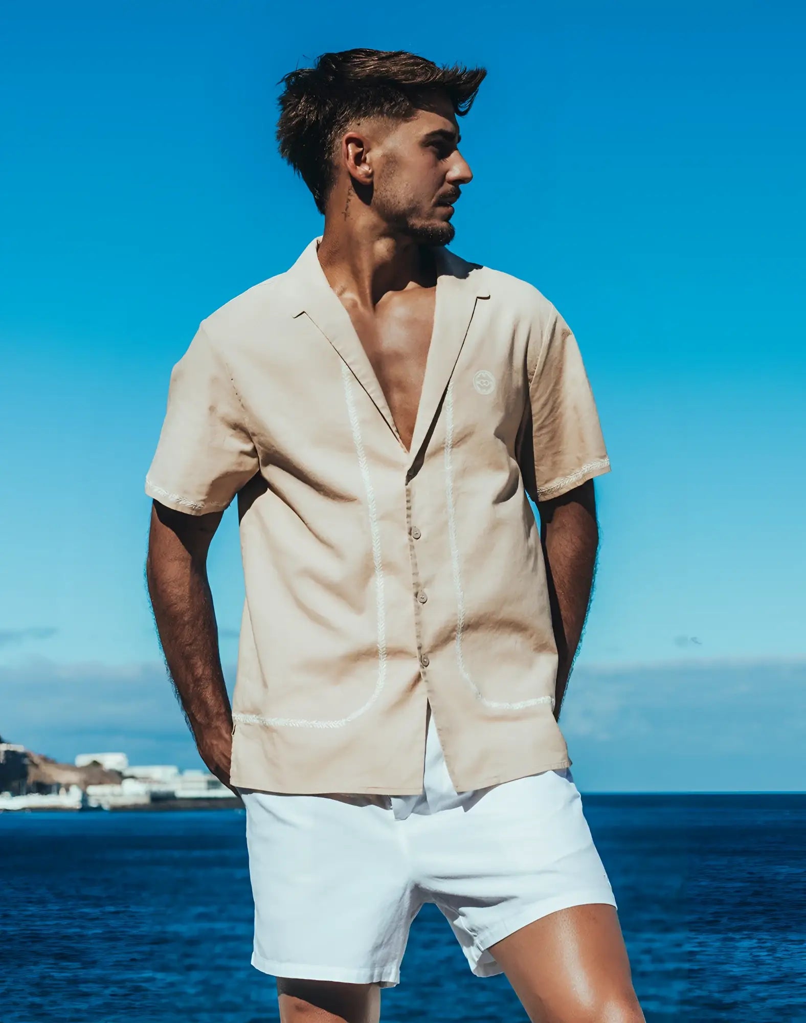 Beige taupe 2eros santorini short-sleeved button-up shirt with white stitching details for casual wear