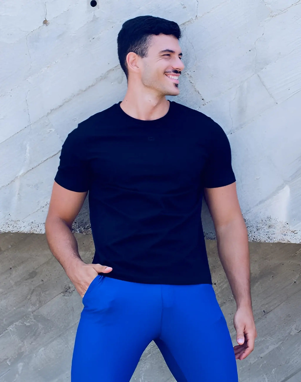 Black 2EROS T21 Peruvian cotton crewneck t-shirt with short sleeves for comfortable casual wear