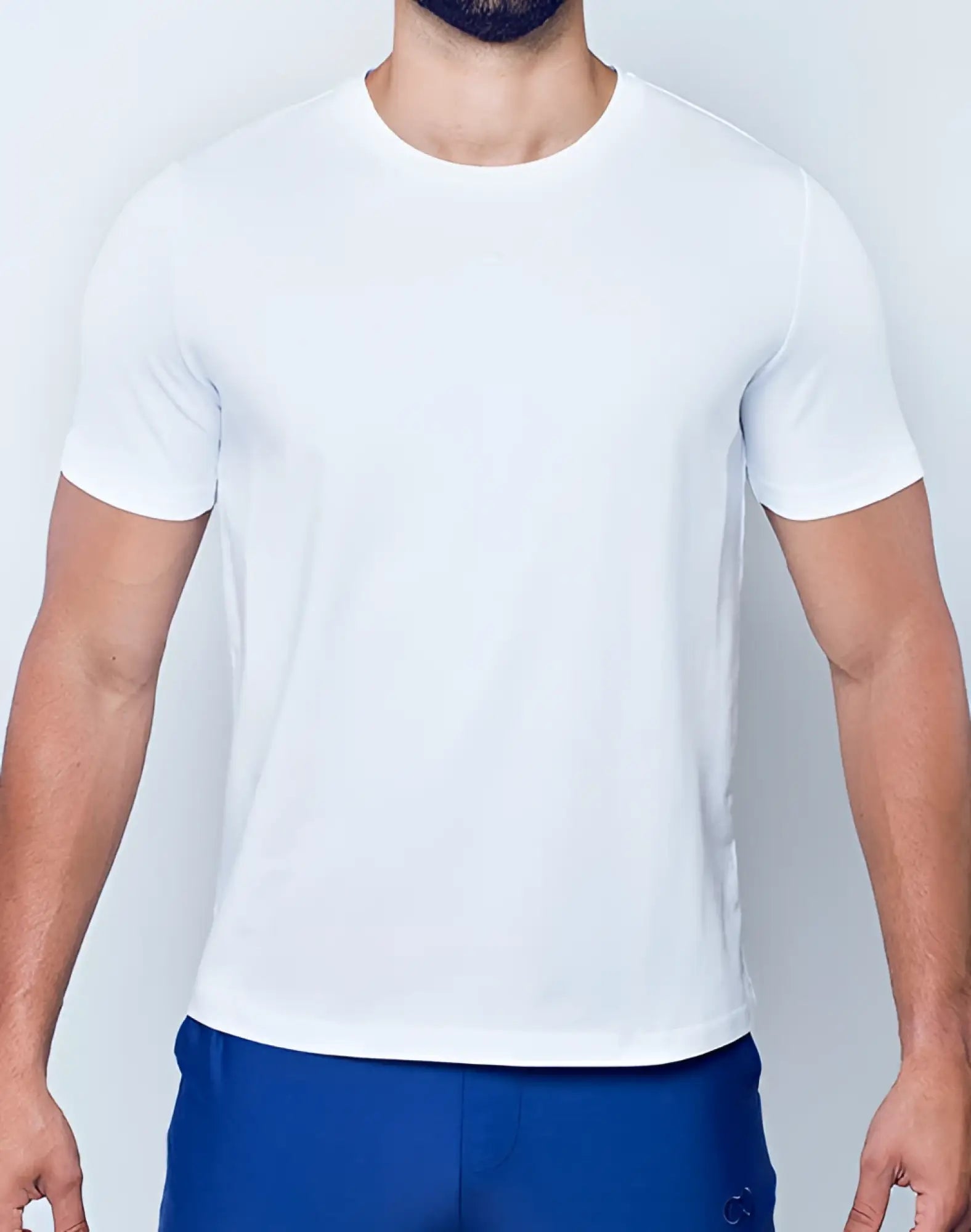 White 2EROS T21 crewneck t-shirt made of smooth lightweight Peruvian cotton fabric