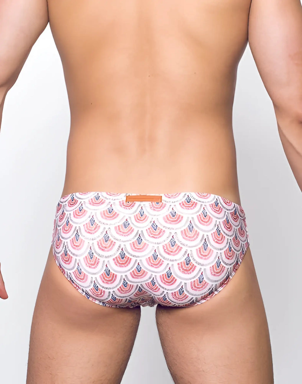 2eros v10 print swimwear shelby patterned swim trunks with repeating scallop design in pink white and navy blue