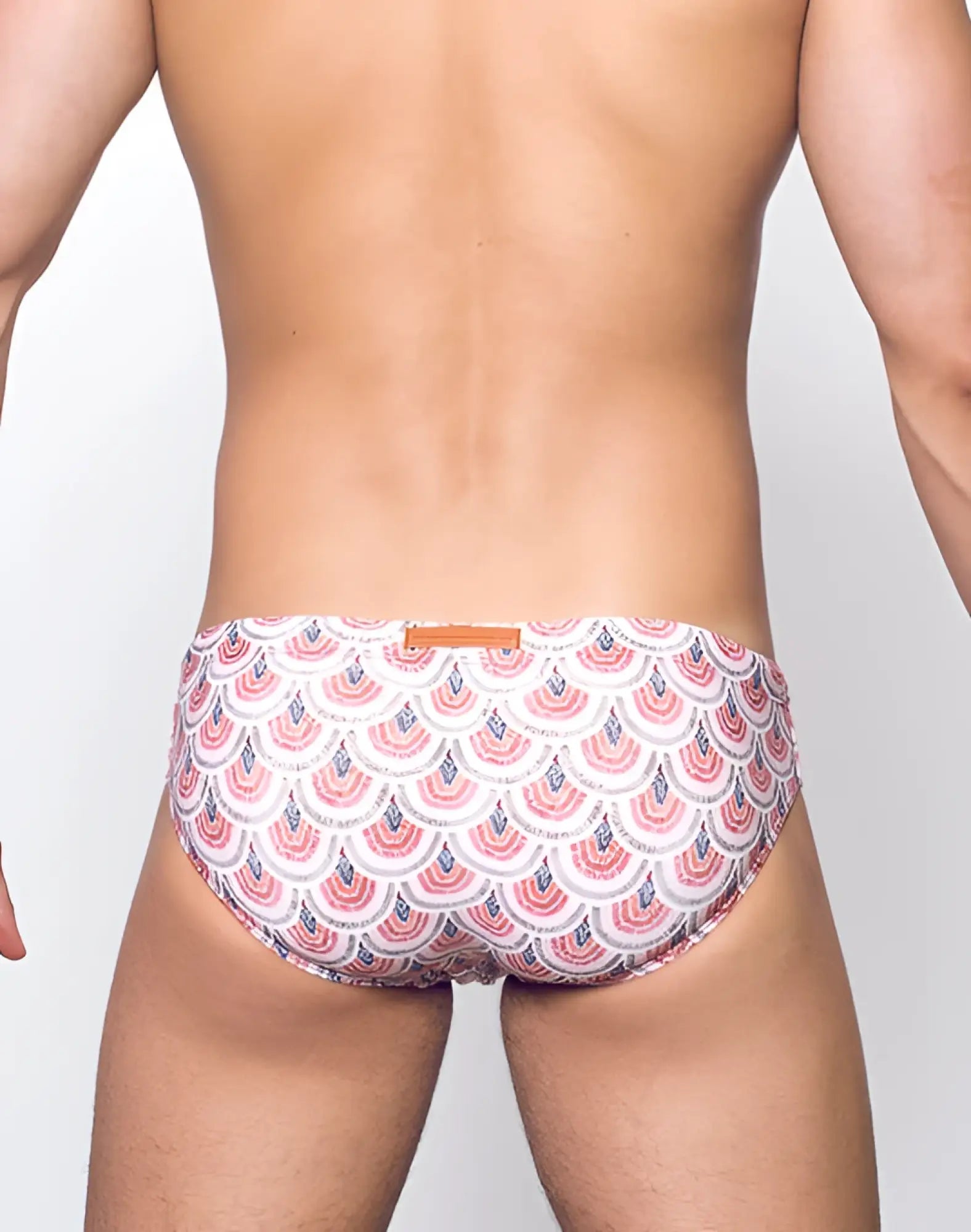 2eros v10 print swimwear shelby patterned swim trunks with repeating scallop design in pink white and navy blue