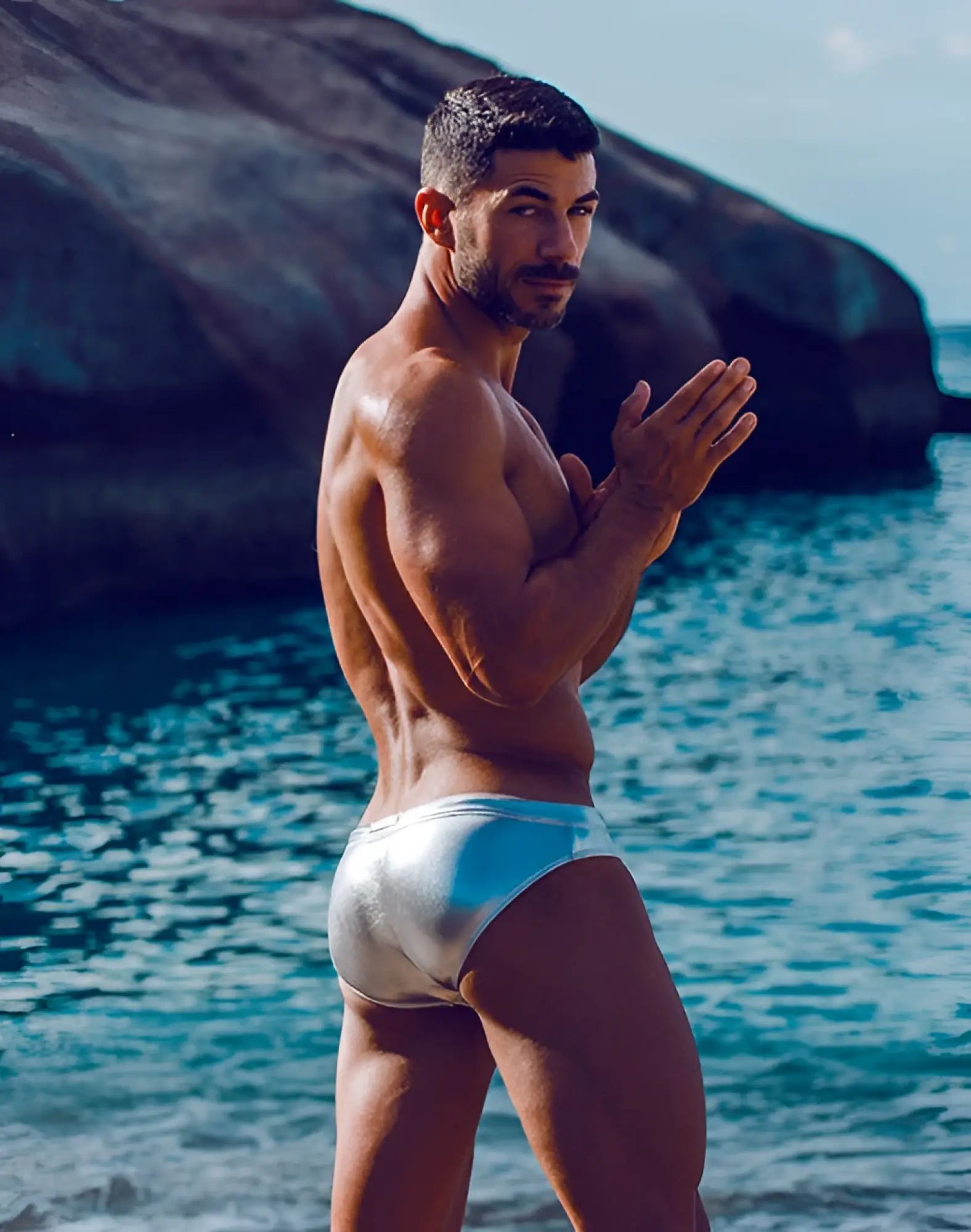 2eros v30 swim brief shiny silver swim trunks with sleek form-fitting design for stylish swimming use