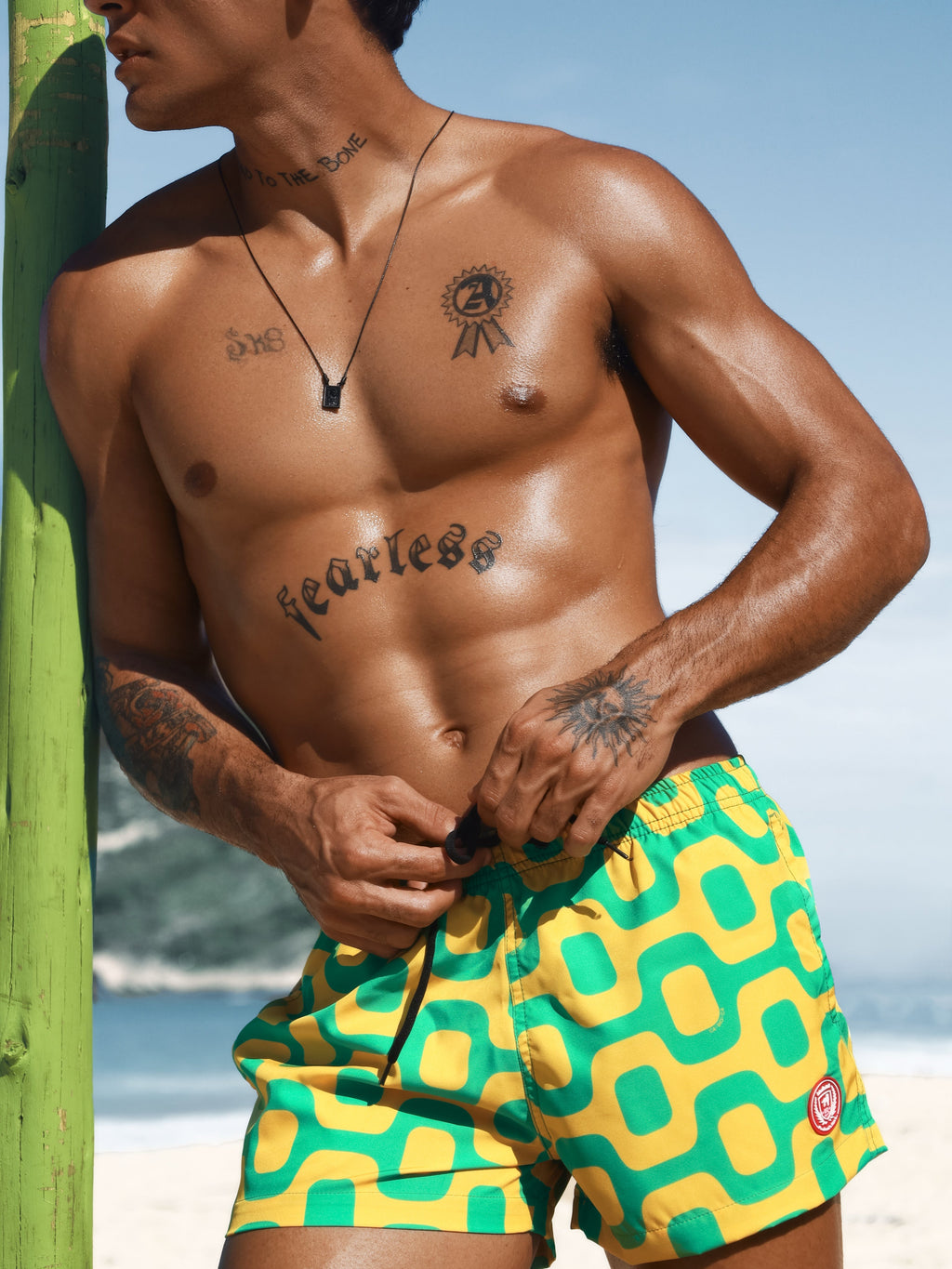 CA-RIO-CA GREEN & YELLOW PAVEMENT - Italian Shorts