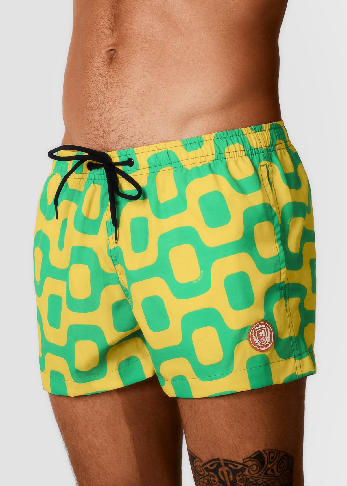 CA-RIO-CA GREEN & YELLOW PAVEMENT - Italian Shorts