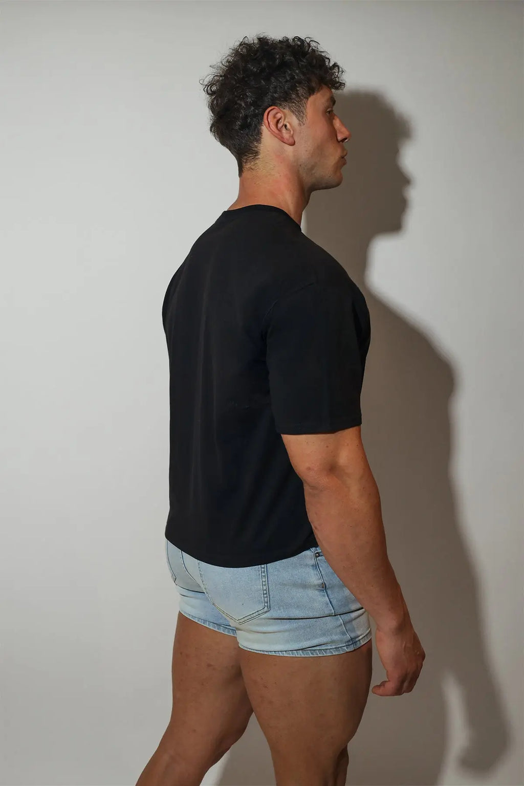 JJ Malibu Men's Oversized Relaxed Crop Top - Puta