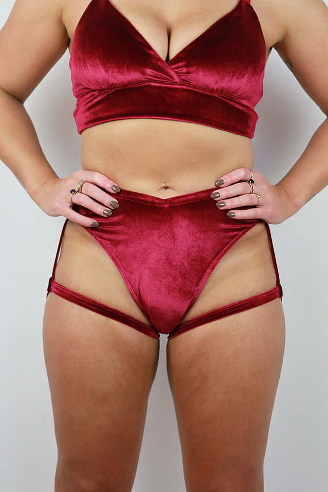 Verona Velvet Waist Short Berry