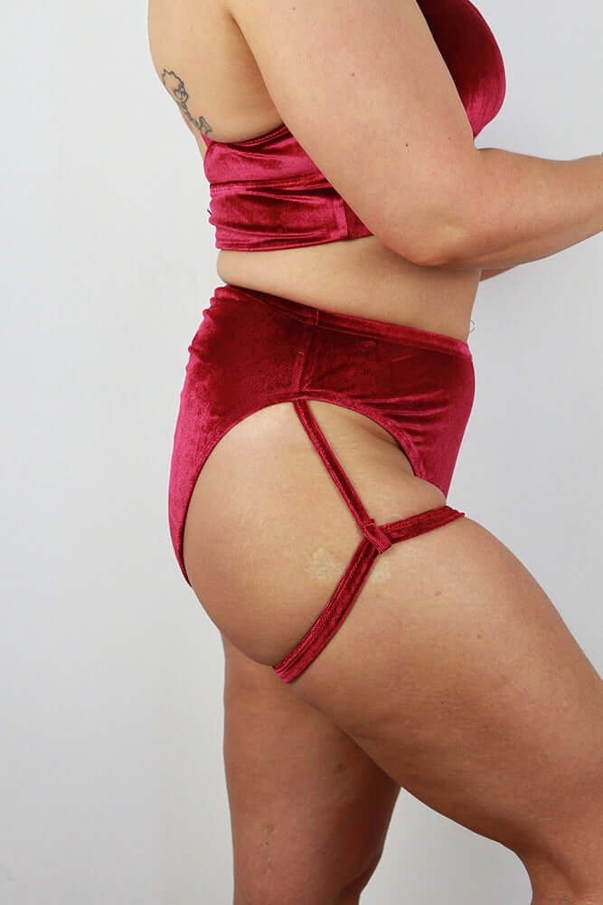Verona Velvet Waist Short Berry