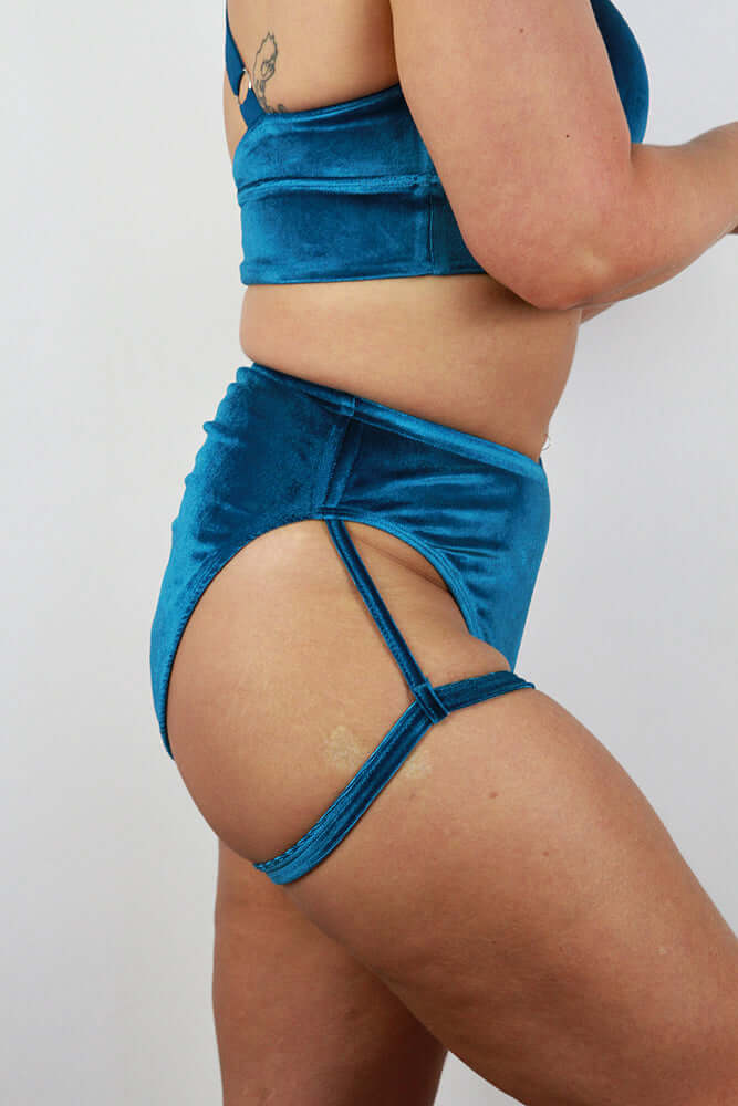 Verona Velvet Waist Short Teal