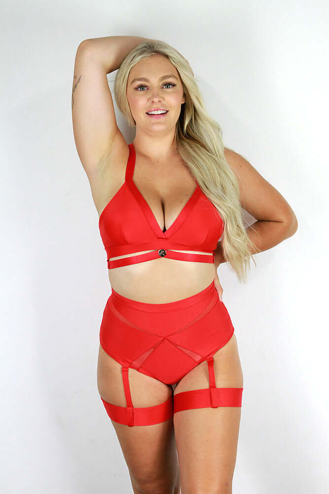 Yasmin High Waist Scrunch Bum Garter Shorts RED