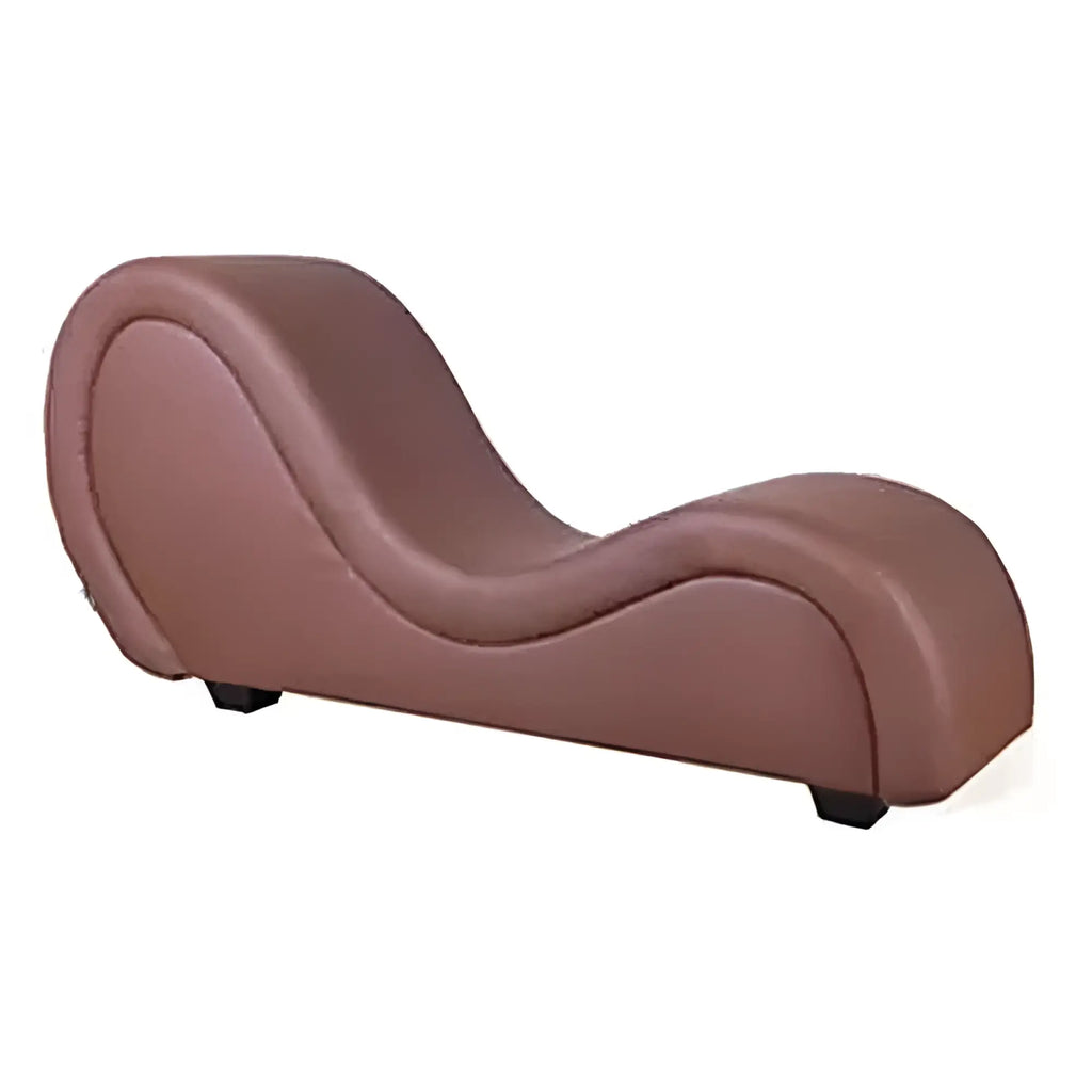 Brown leather Daytona Kama Sutra Mebon chaise lounge with sleek curved design and black feet for comfortable seating