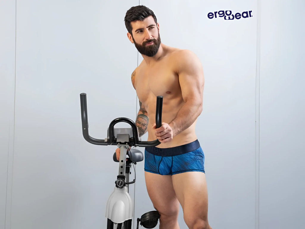 Ergowear ew1818 max bold se mid blue trunks with blue patterned fabric and black waistband for athletic use