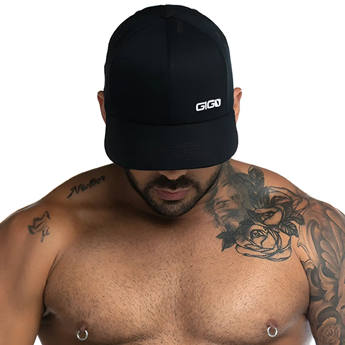 Black gigo baseball cap featuring a subtle white logo on the front perfect for casual wear