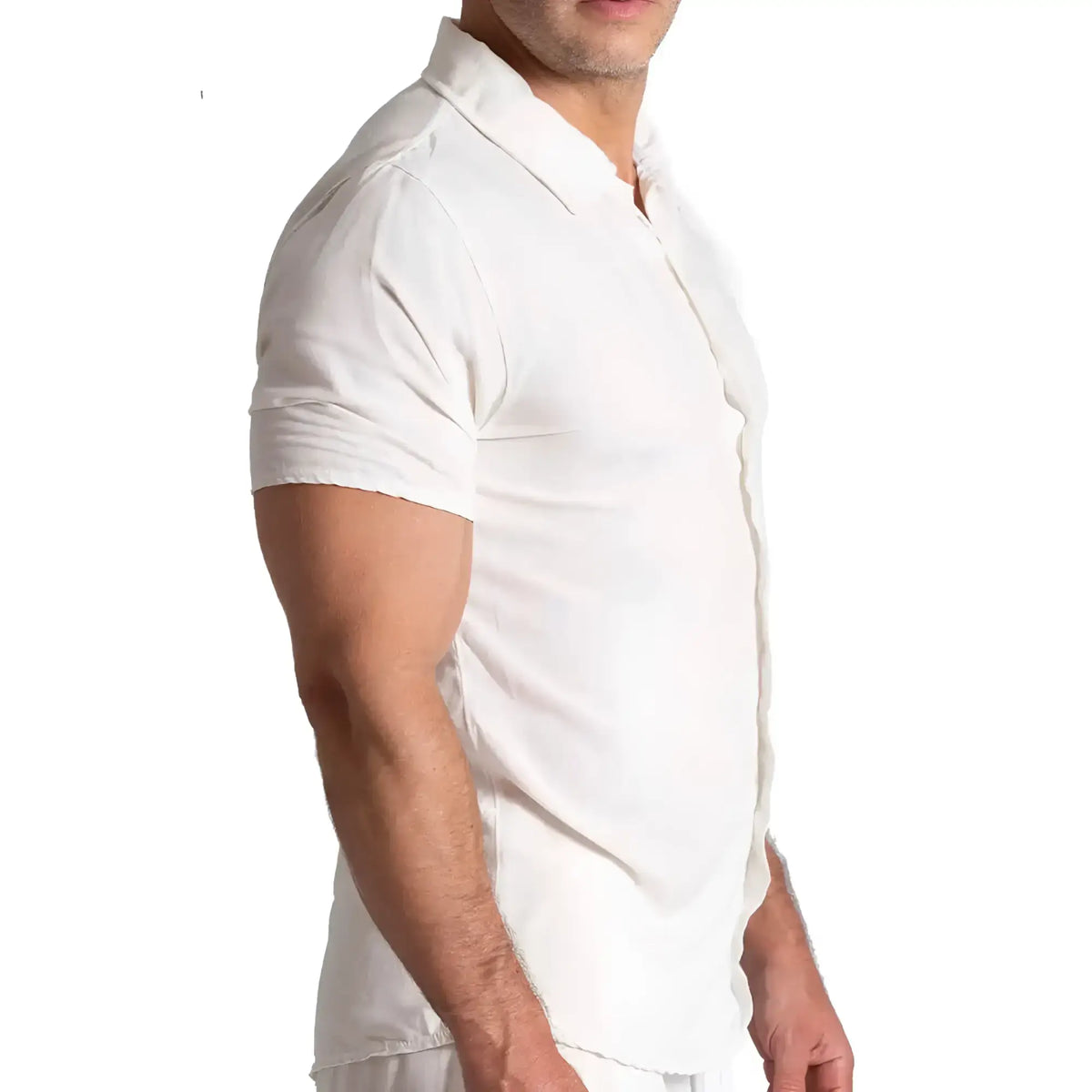 White short-sleeved polo shirt with classic collar and stitched seams from gigo chalis beige shirt collection