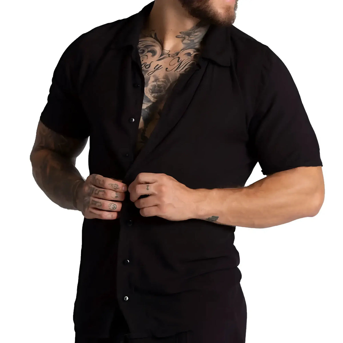 Gigo Chalis black short-sleeved button-up shirt with collar and subtle texture in lightweight fabric