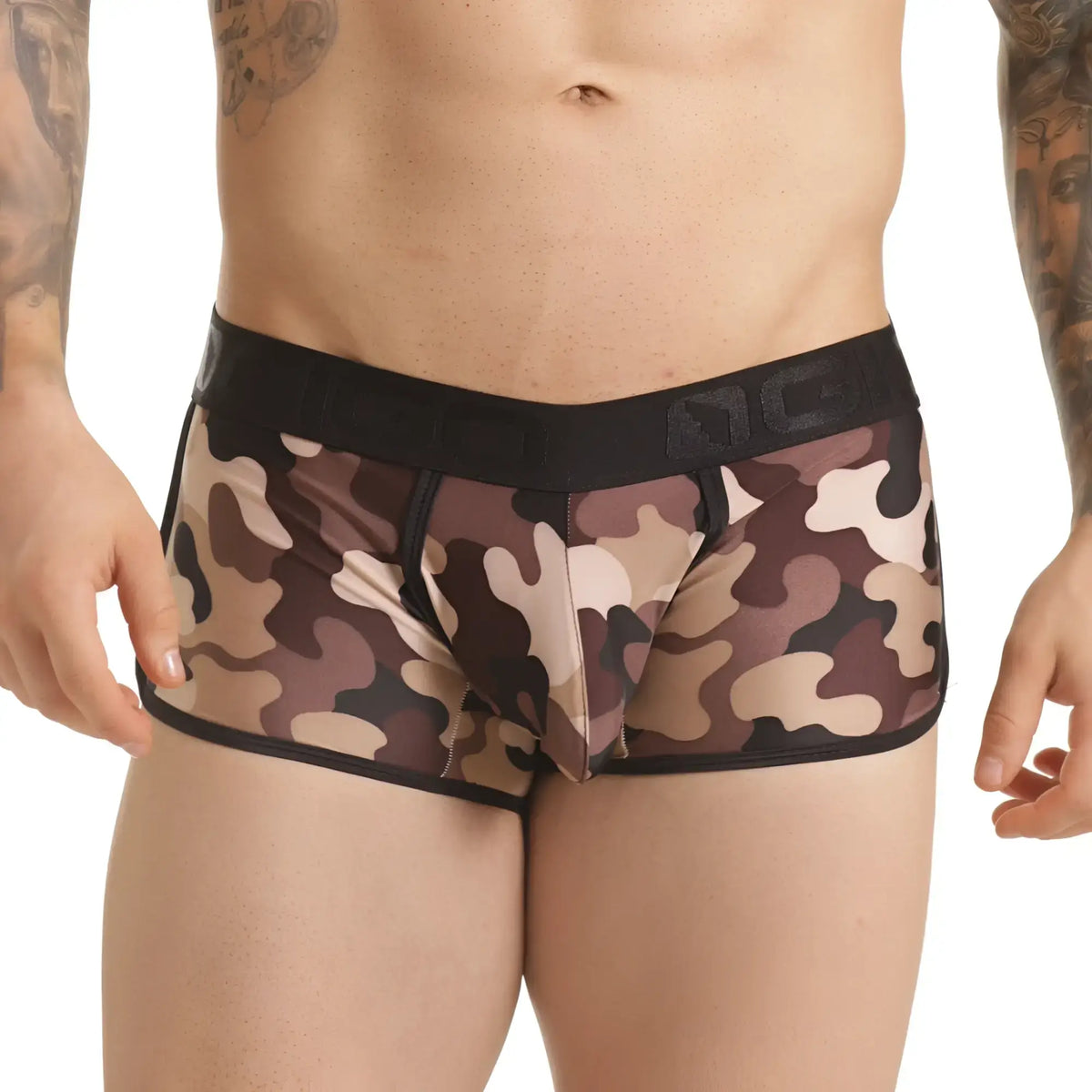 Camouflage-patterned menÃ¢â‚¬â„¢s briefs with black elastic waistband and trim in gigo combat brown trunk design