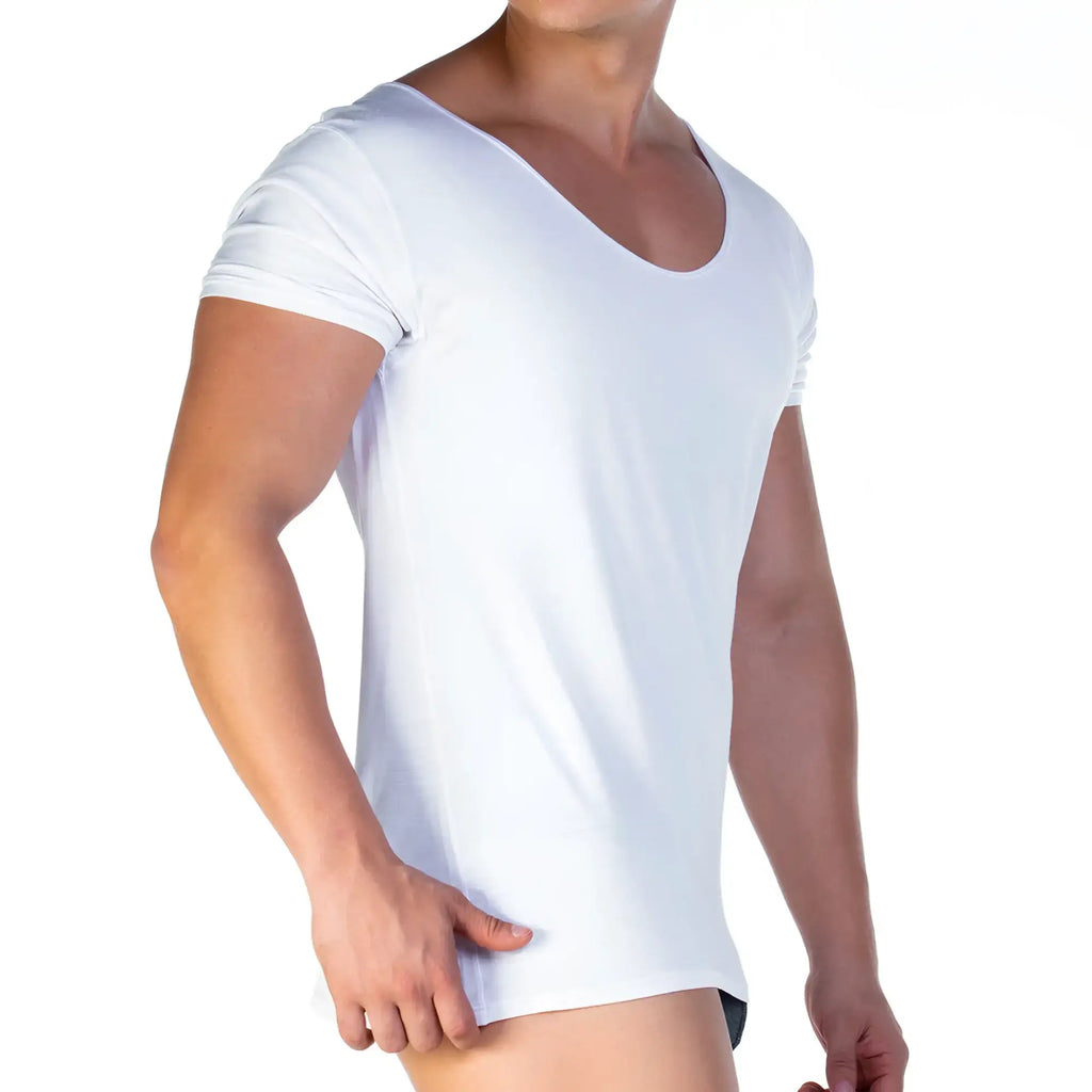 White short-sleeved v-neck gigo forever tshirt made of smooth form-fitting fabric for comfortable wear