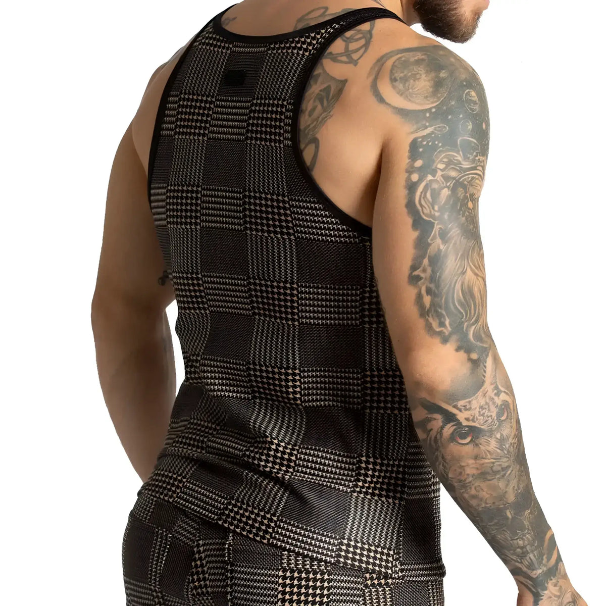 Gigo Mountain Brown Tank black and white houndstooth patterned tank top with black trim front view