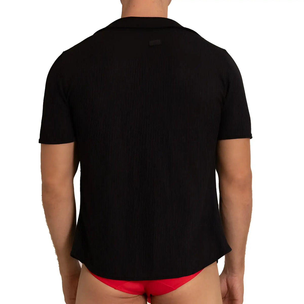 Black ribbed short sleeve polo shirt made from gigo tissue fabric for casual and comfortable wear