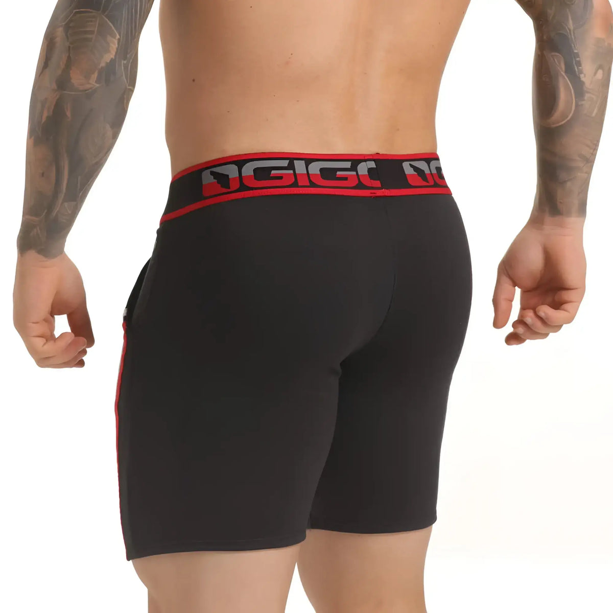 Black Gigo Versatil Red short boxer briefs with red and gray branding on waistband for comfortable everyday wear