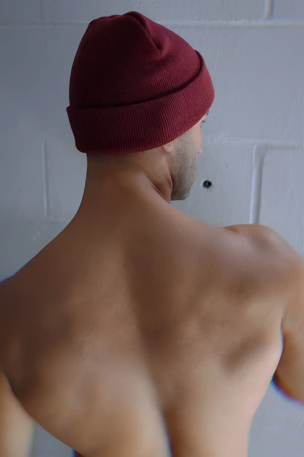 Iconixxx beanie maroon knitted beanie with folded cuff made for warmth and style