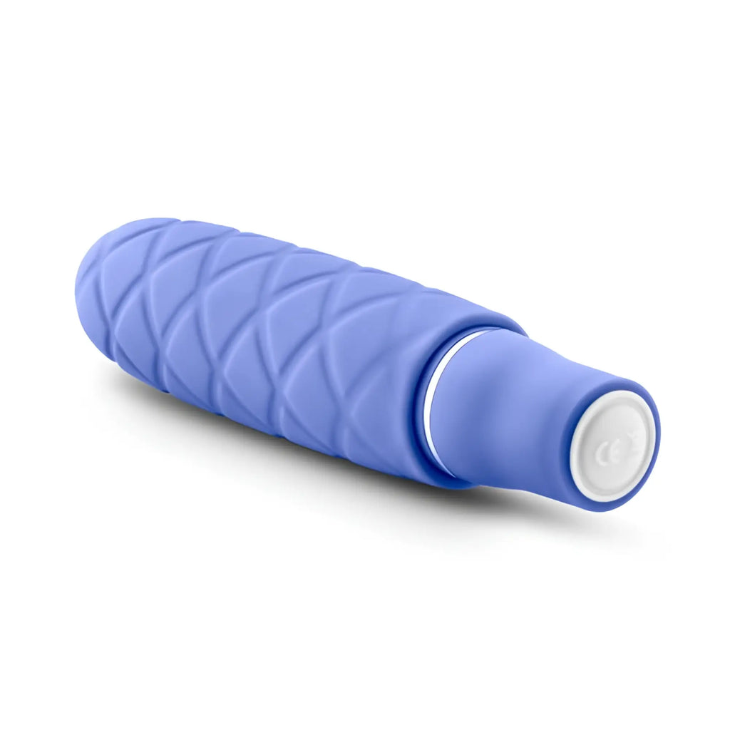 Luxe Luxe Cozi Mini periwinkle sleek light blue silicone vibrato with textured diamond grip and white circular button