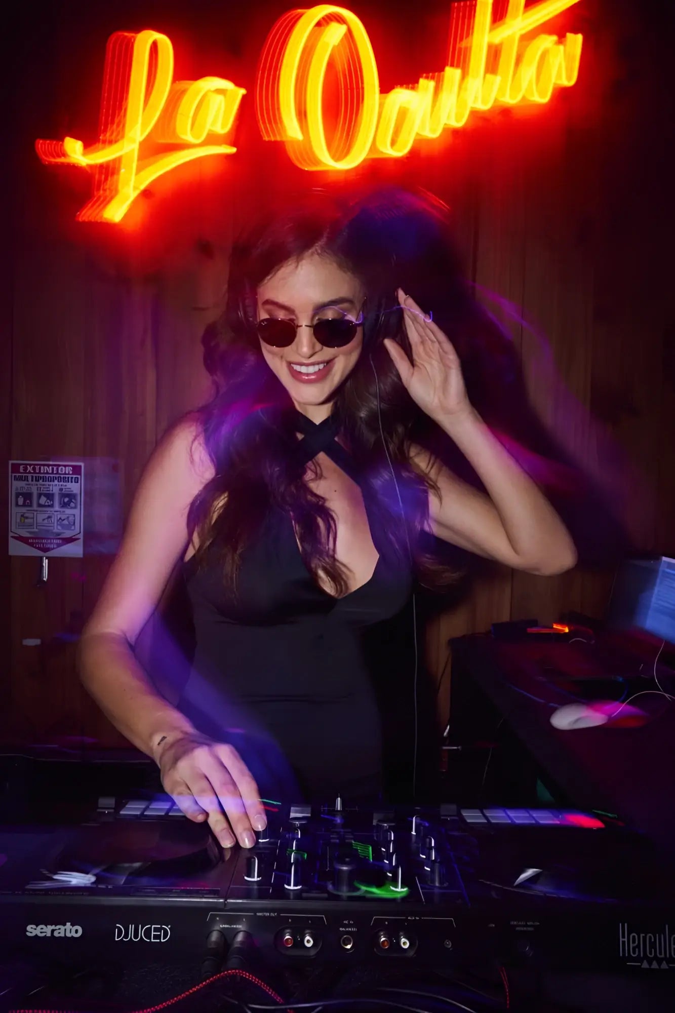 Black serato dj controller with silver knobs and green illuminated buttons in mapale 40007 dress color black