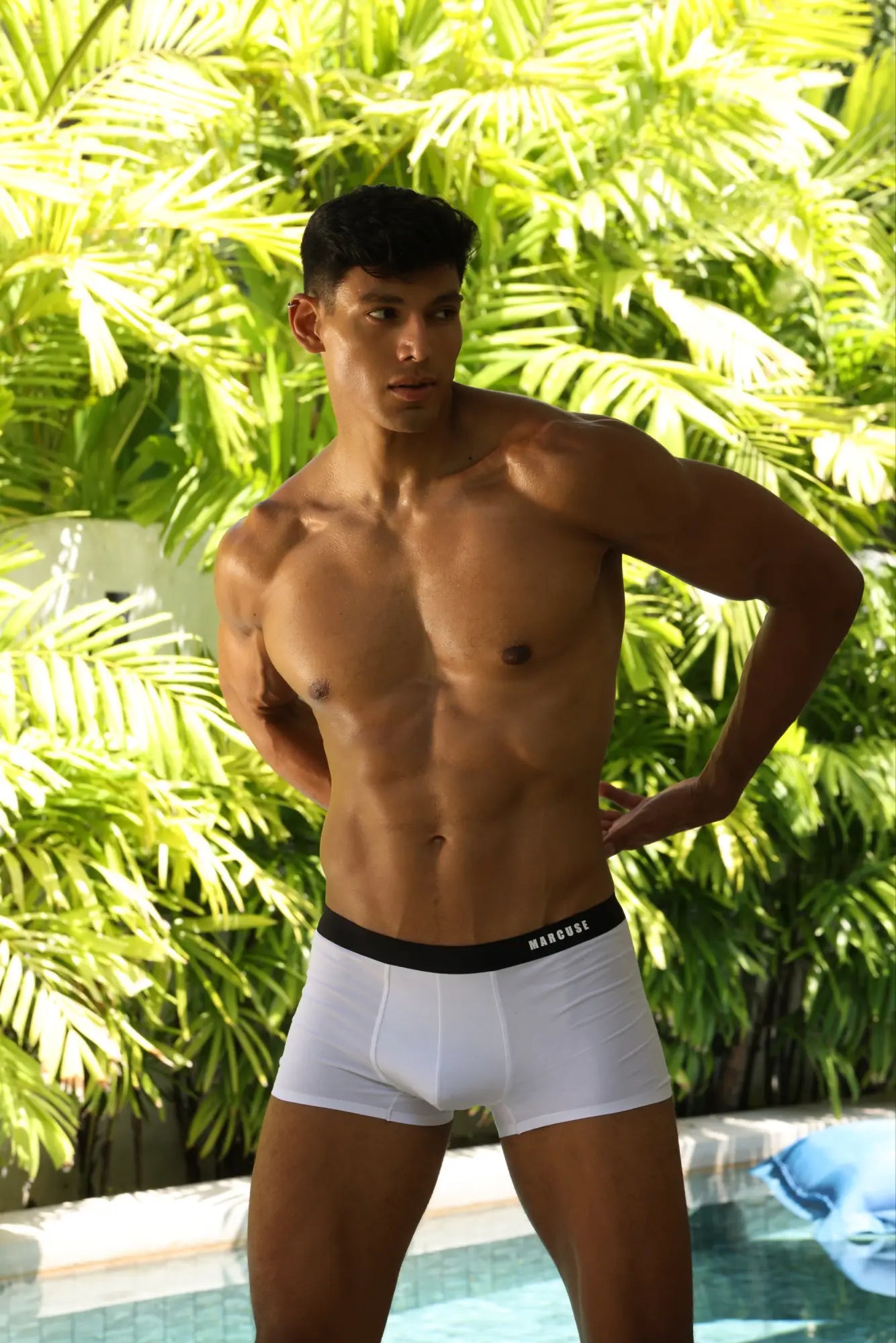White men’s briefs with black elastic waistband branded mango in Marcuse Dandy boxer underwear style