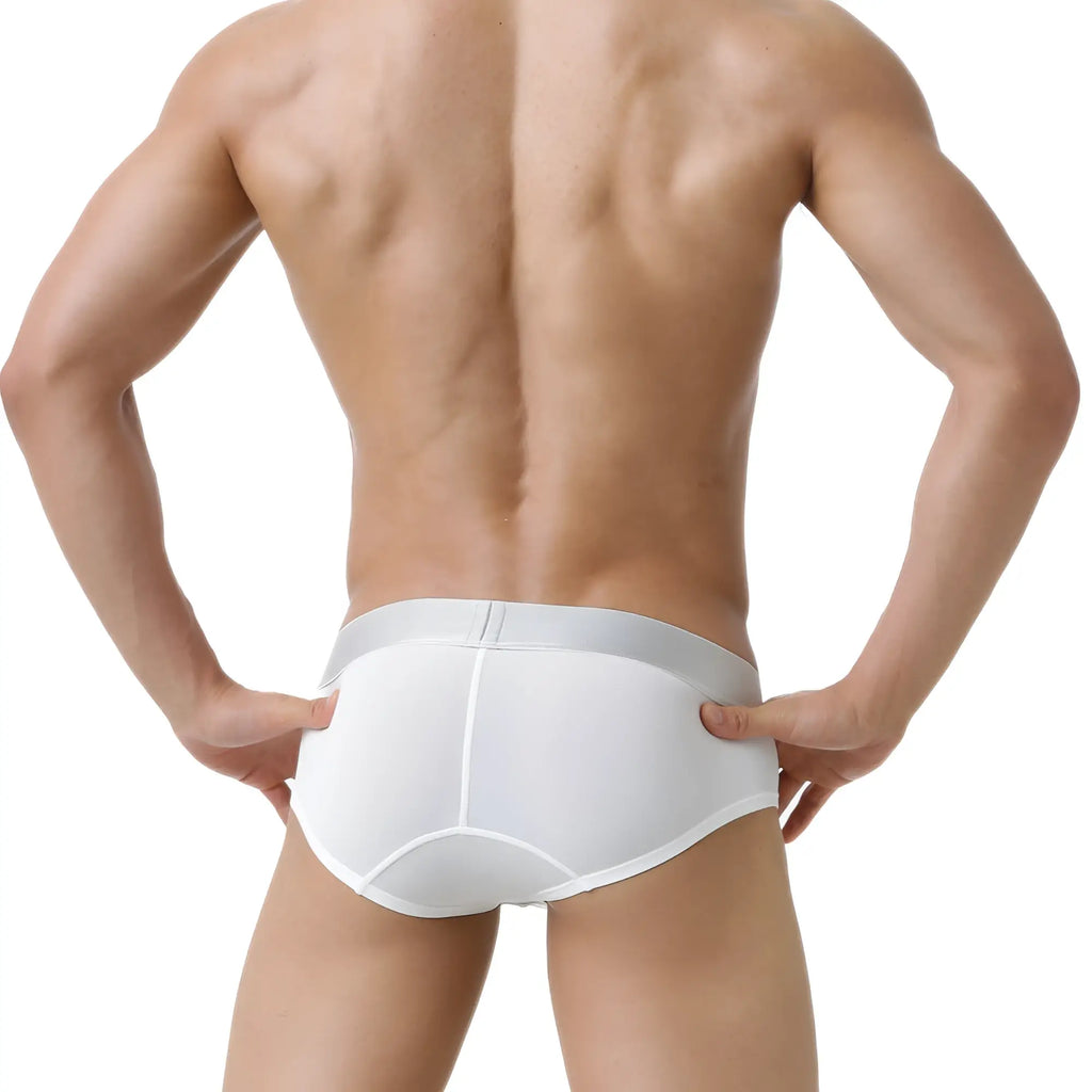 MetroMaleWear Basico Brief white 5006-01 white briefs with smooth form-fitting design and subtle seam detailing