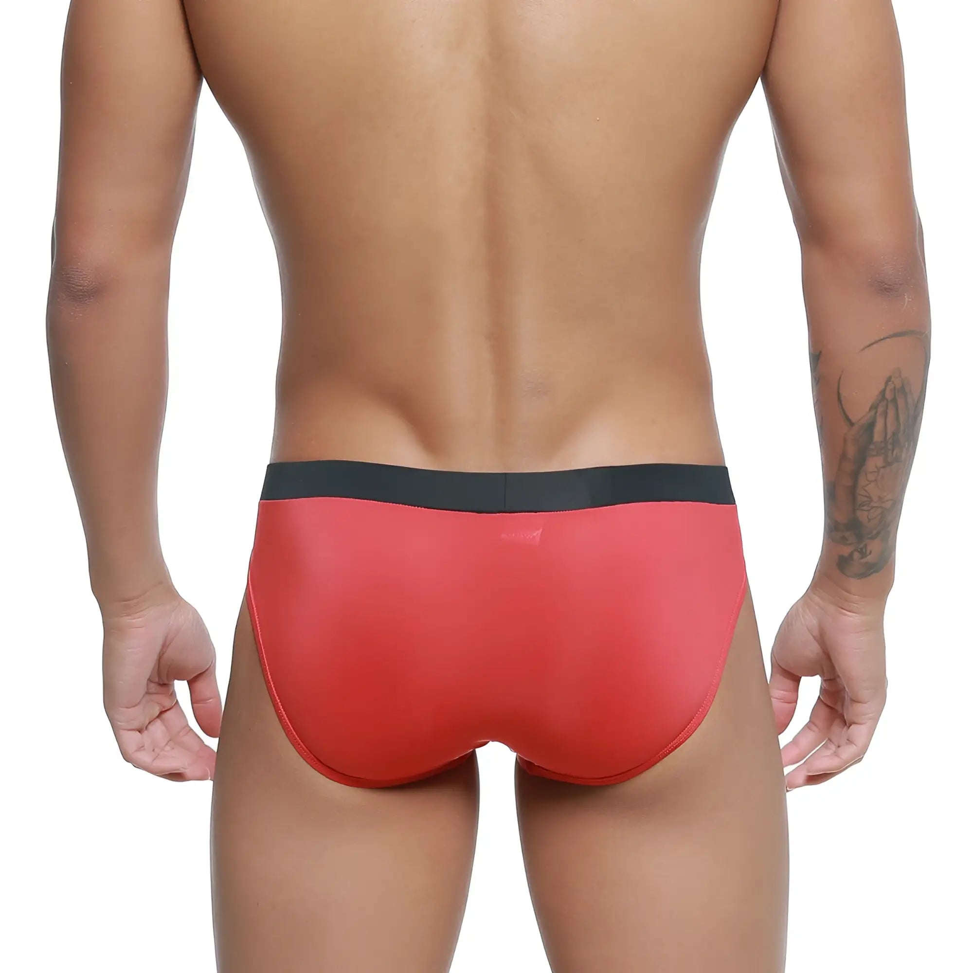 Red briefs with a black waistband from MetroMaleWear Cebolla Bikini red 5105-12 featuring a comfortable fit