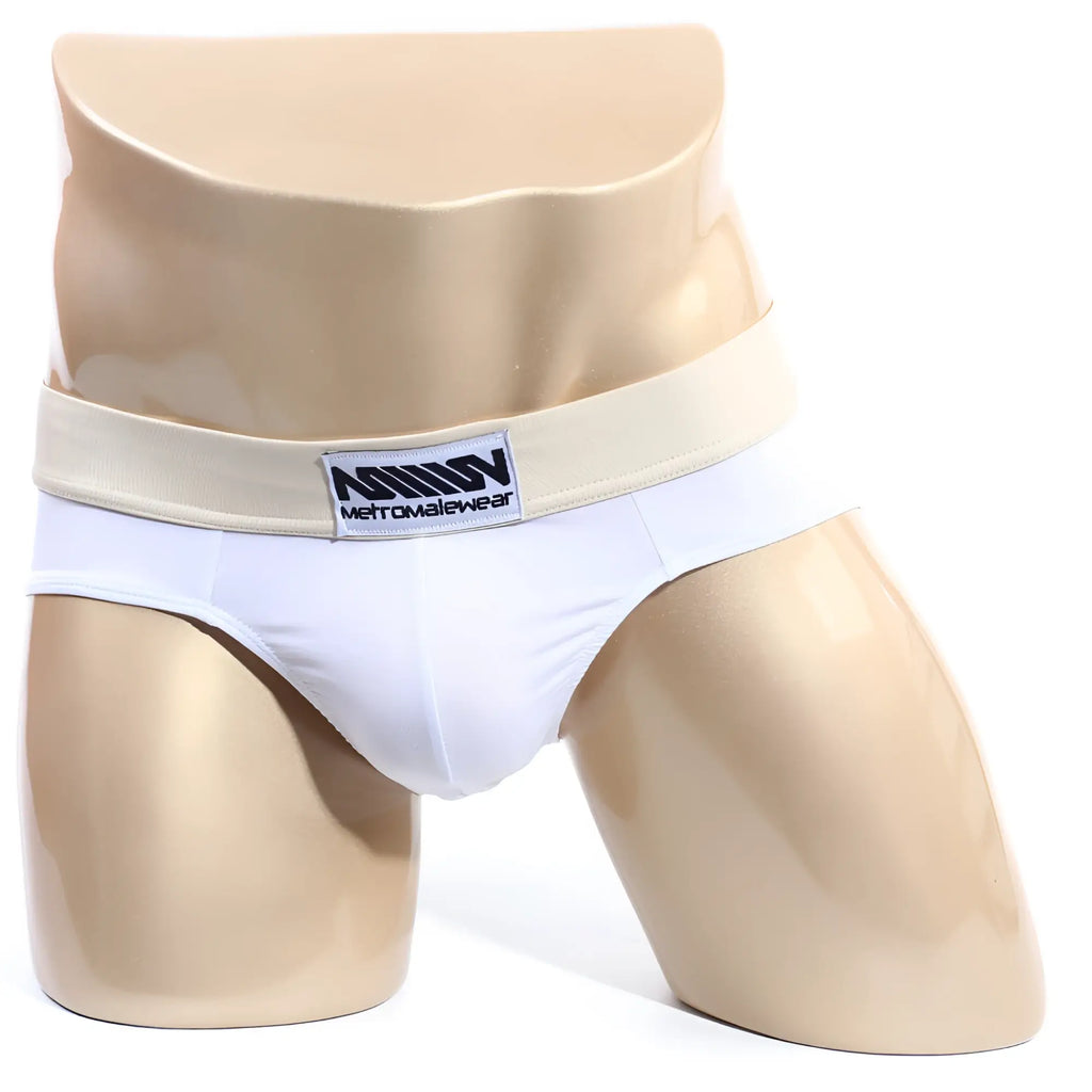 White metro malewear deportivo brief with beige elastic waistband and branded label in breathable fabric