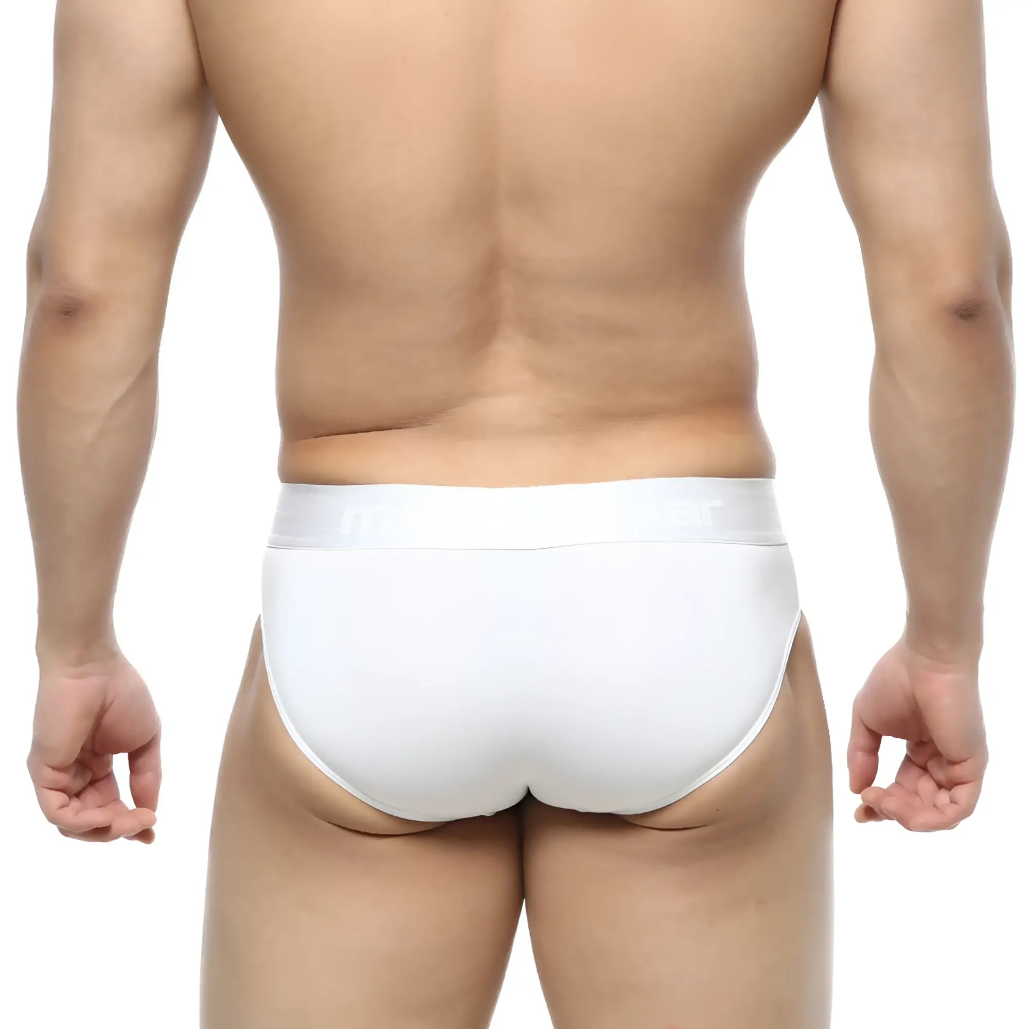 White briefs metroMalewear dolce brief 2506-00 with smooth form-fitting design and subtle logo on the waistband