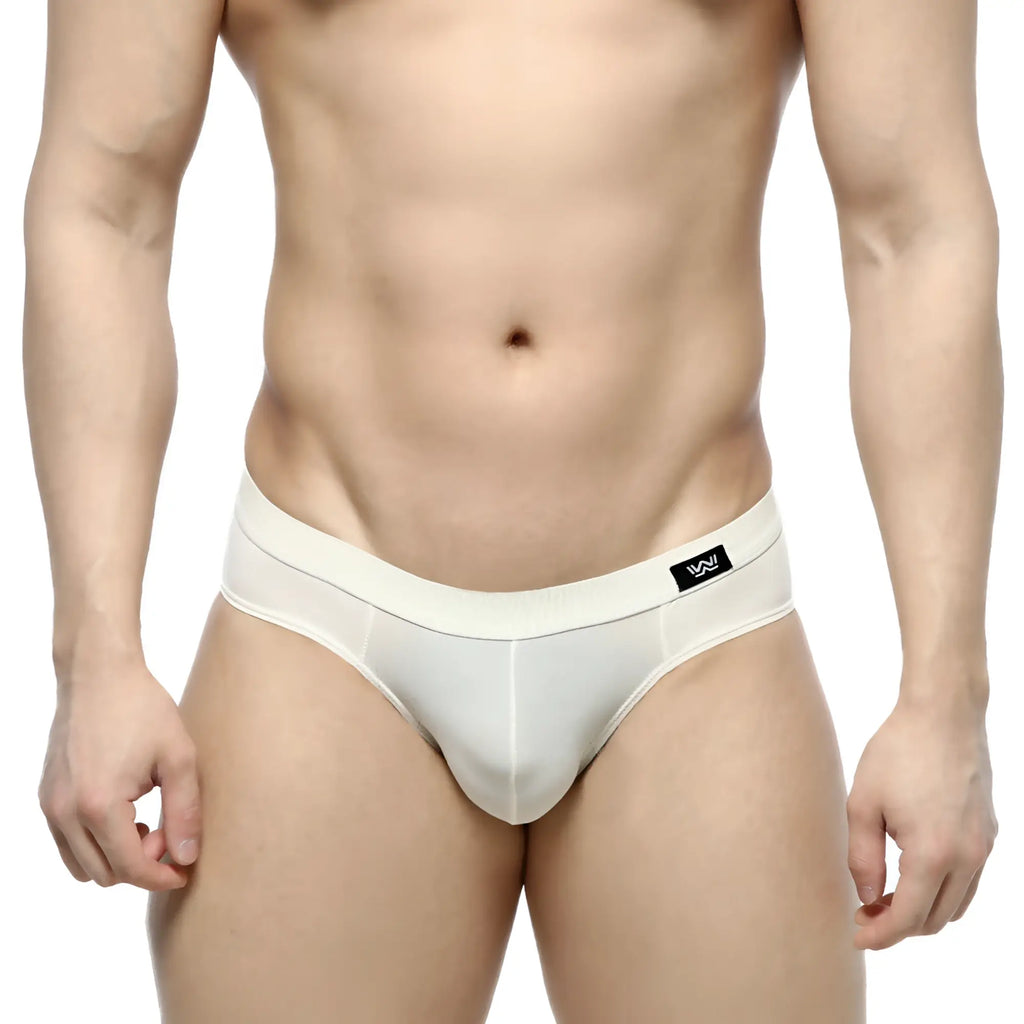 White mesh briefs with solid waistband and black logo tag metroMalewear lupin bikini 5103-06
