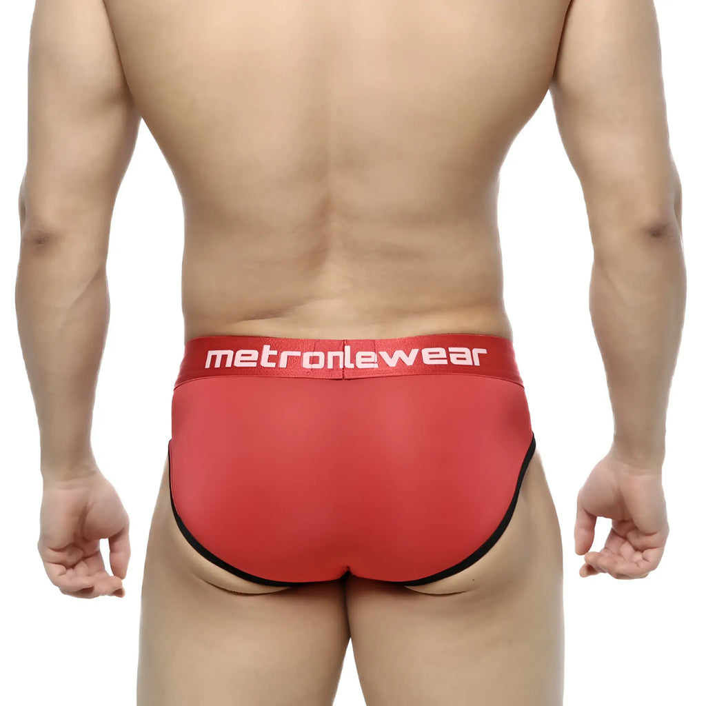 MetroMalewear Prado brief red 5133-12 in red with black trim and white logo on waistband showing front side