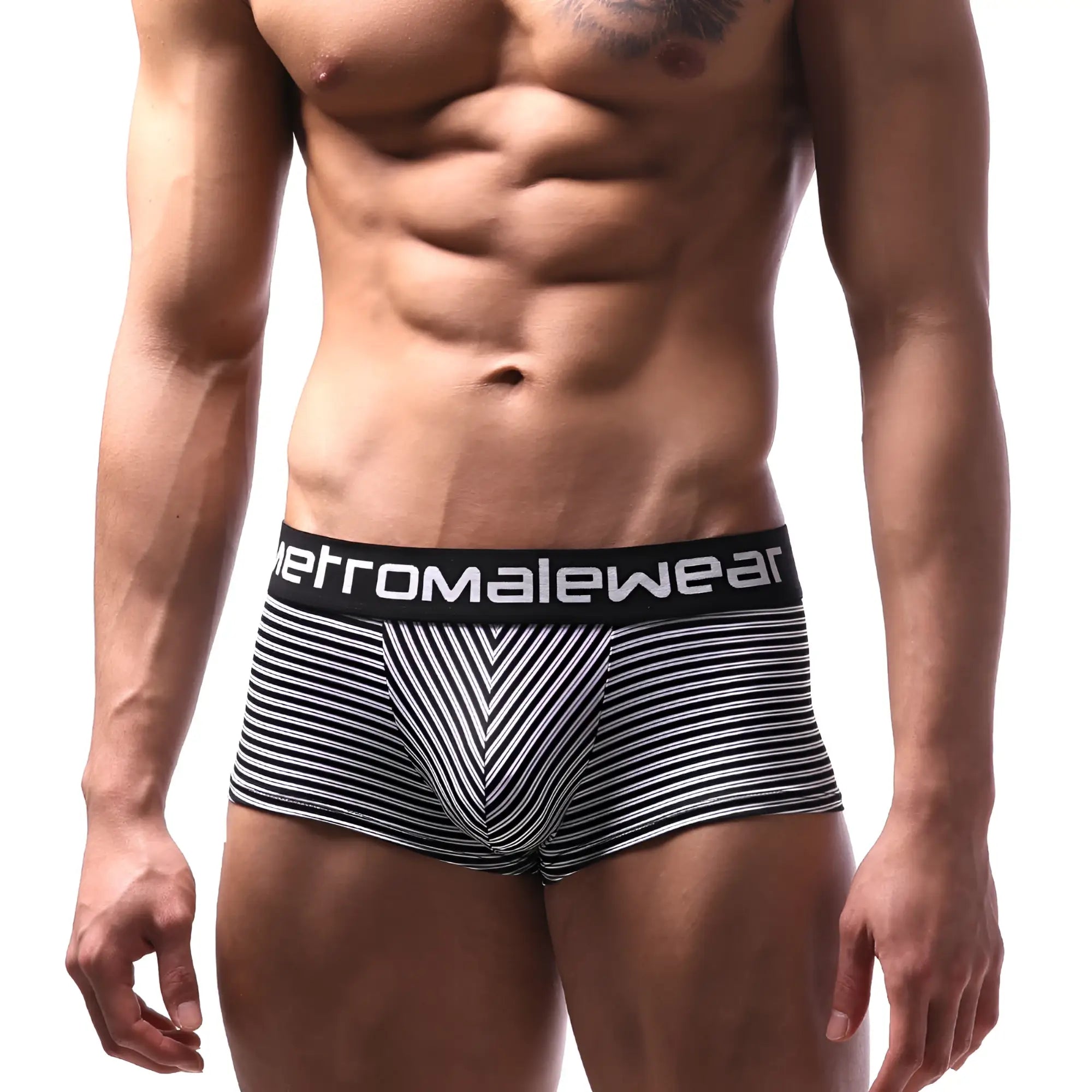 Black and white striped men’s briefs with bold geometric pattern and metromalewear branded waistband MetroMaleWear Short Boxer Luces 2026-41
