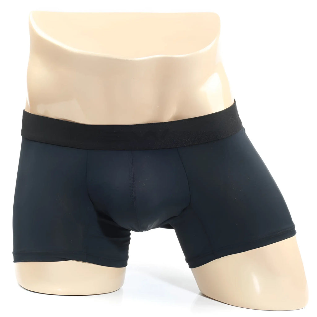 MetroMalewear maintenant boxer brief black 2122-20 features black boxer briefs with a solid black elastic waistband