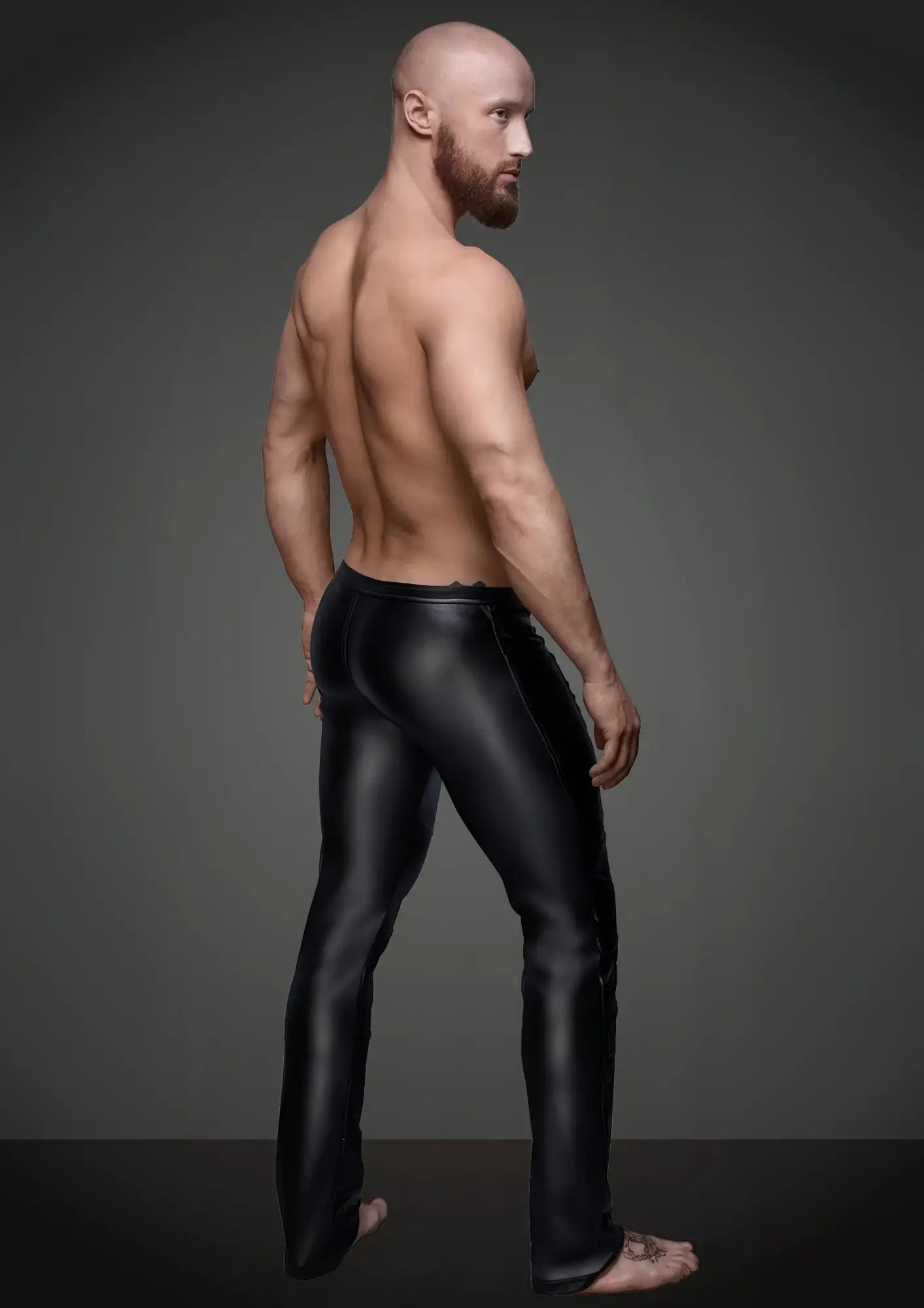 Noir sexy pants with hot details in black glossy faux leather with a slim fit design in size XL