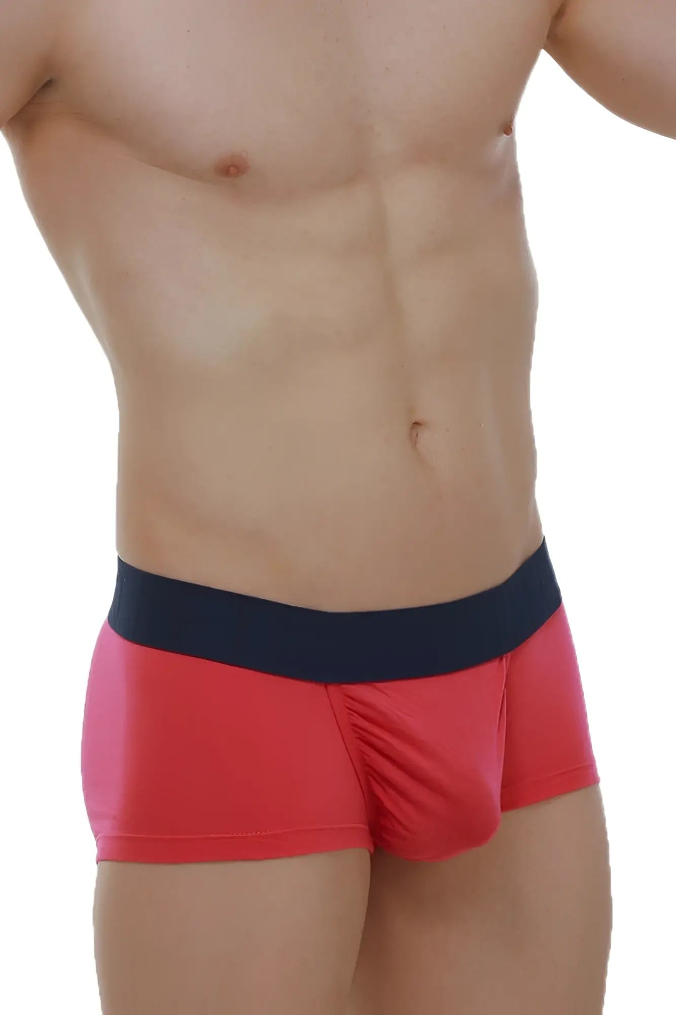 Red men’s PetitQ boxer briefs made of taik modal fabric featuring a contrasting navy blue waistband