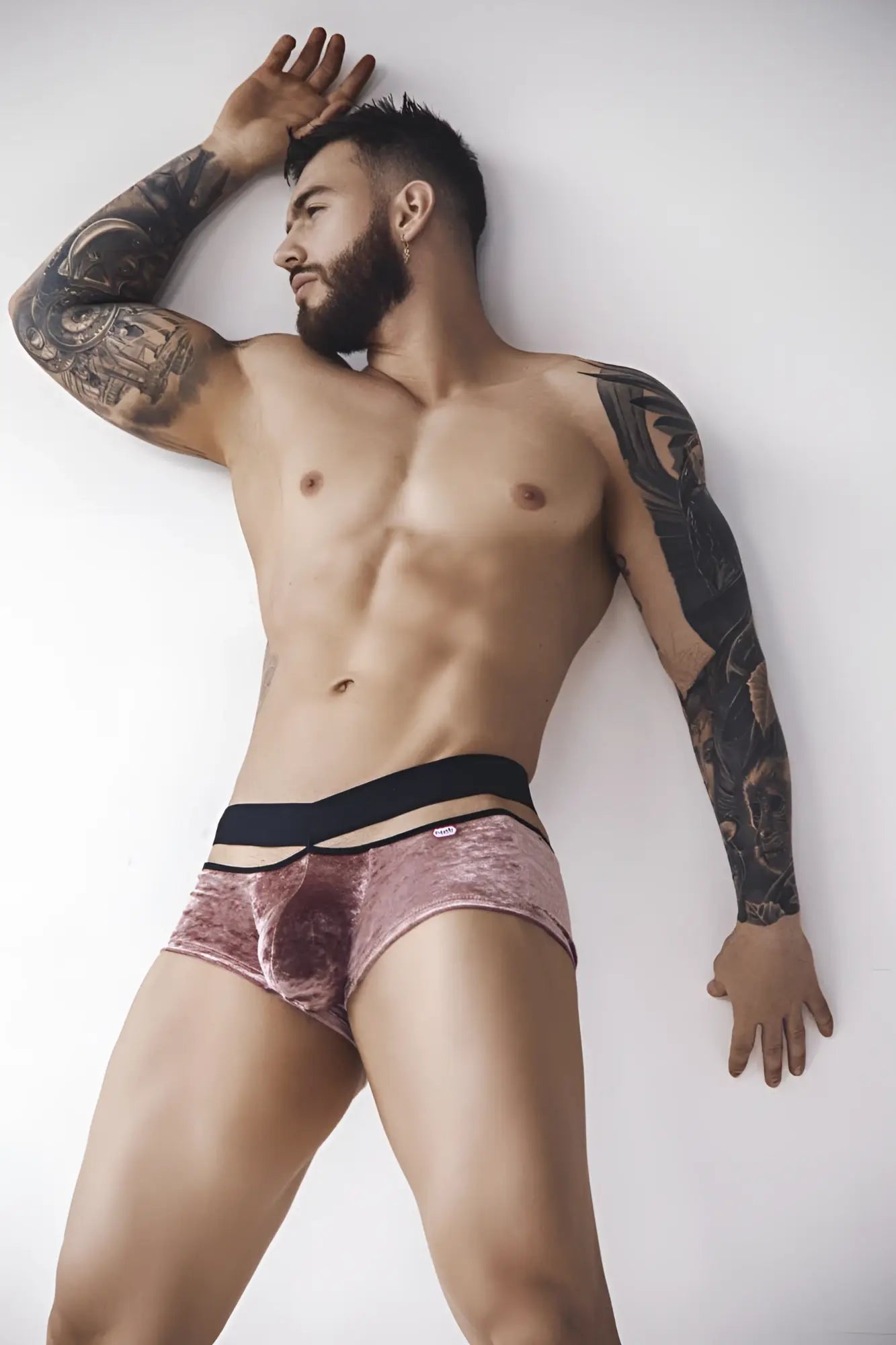 Pink velvet briefs with a black elastic waistband pikante pik 1096 clandestine velvet trunks color pink