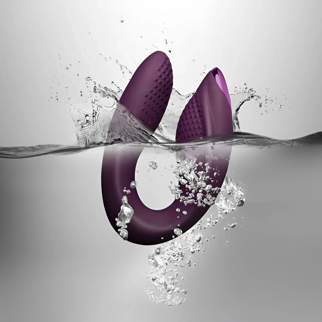 Purple silicone vibratory ring rocks off rock chick diva with textured rounded tips and smooth glossy finish