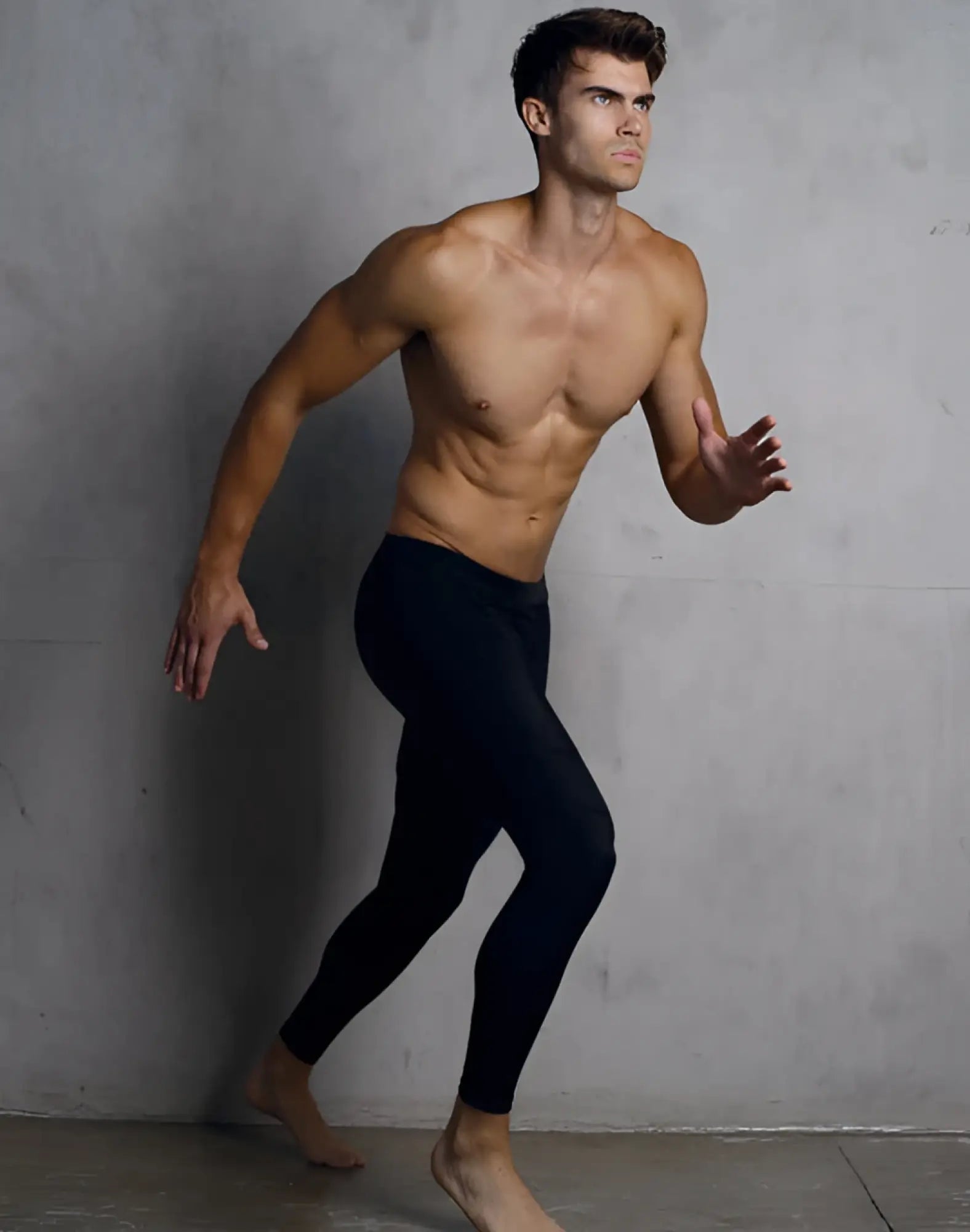 Black supawear strike tights form-fitting leggings designed for comfort and performance in active wear