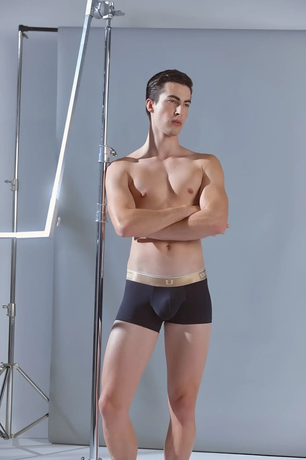 Black mens briefs unico 24110100110 lingote trunks in black with a gold waistband featuring the brand logo