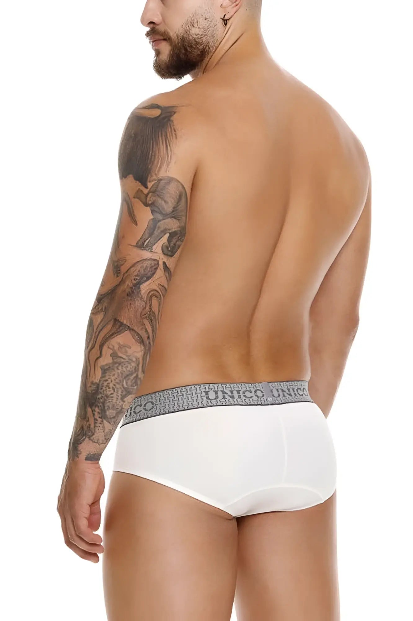 White briefs with gray elastic waistband featuring unico brand name in repeating lettering color 02-white